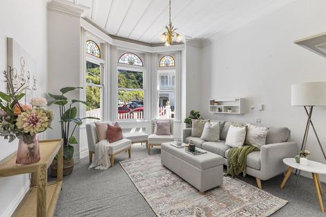 Photo of property in 18 Portland Crescent, Thorndon, Wellington, 6011