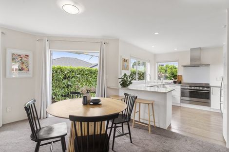 Photo of property in 3/23 Lakeside Drive, Orewa, 0931