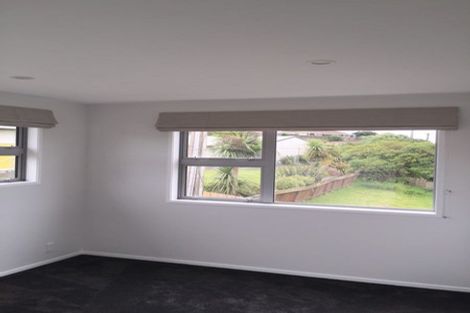 Photo of property in 58a Te Pene Avenue, Titahi Bay, Porirua, 5022