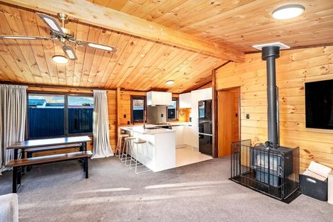 Photo of property in 2 Bruce Street, Cromwell, 9310