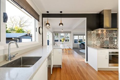 Photo of property in 10 Valley Terrace, Hamilton Central, Hamilton, 3204