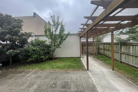 Photo of property in 19 Popokatea Drive, Takanini, 2112