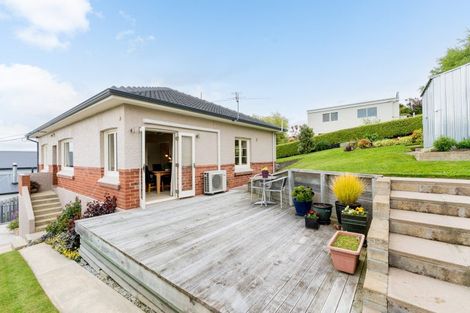 Photo of property in 108 Ravenswood Road, Saint Clair, Dunedin, 9012