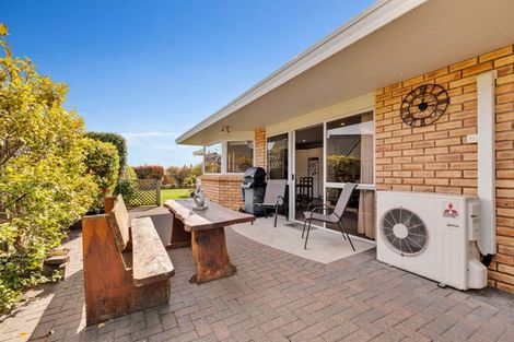 Photo of property in 33 Carter Drive, Pomare, Rotorua, 3015