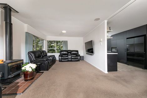 Photo of property in 7 Highlight Parade, Te Atatu South, Auckland, 0610
