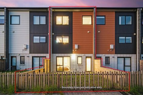 Photo of property in 18 Meritage Lane, Te Atatu South, Auckland, 0610