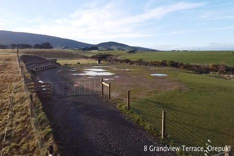 Photo of property in 8 Grandview Terrace, Orepuki, Riverton, 9881