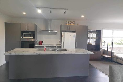 Photo of property in 32 Excelsa Place, Papamoa Beach, Papamoa, 3118