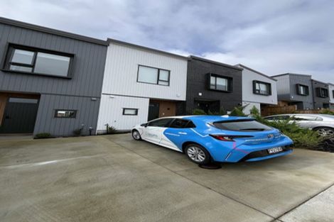 Photo of property in 15 Kuaha Road, Massey, Auckland, 0614