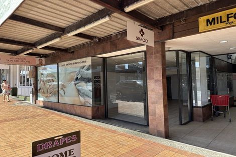 Photo of property in 160 Kitchener Road, Pukekohe, 2120