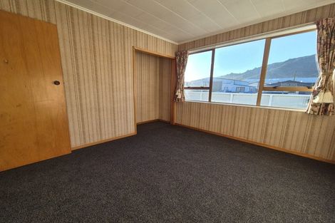 Photo of property in 21b Devon Street, Picton, 7220