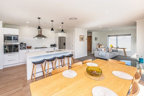 Photo of property in 25 Tirimoana Place, Otamatea, Whanganui, 4501