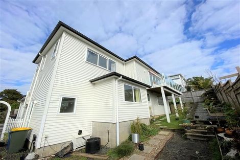 Photo of property in 11a Bank Street, Hillcrest, Auckland, 0627