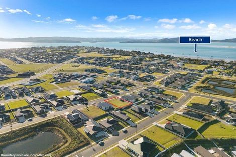 Photo of property in 21 Te Piriti Road, One Tree Point, 0118