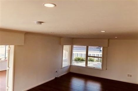 Photo of property in 7 Corunna Road, Milford, Auckland, 0620