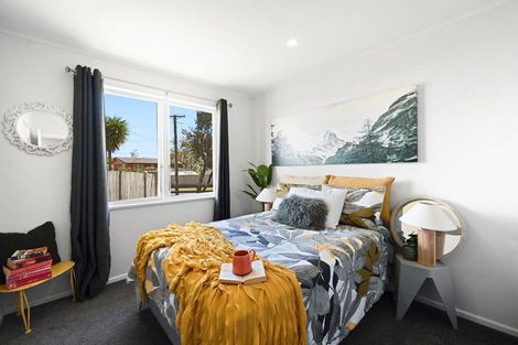 Photo of property in 56 Southsea Crescent, Silverdale, Hamilton, 3216