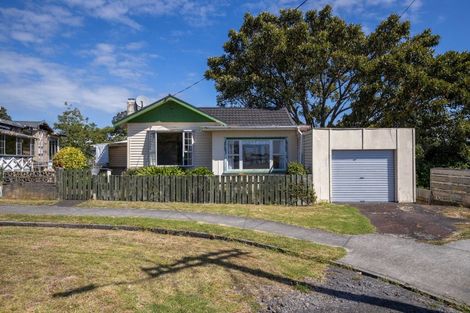 Photo of property in 29 Dorset Avenue, Westown, New Plymouth, 4310