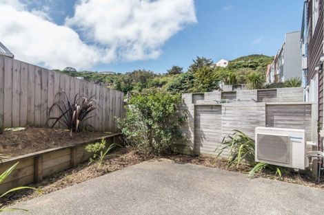 Photo of property in 74 Saddleback Grove, Karori, Wellington, 6012