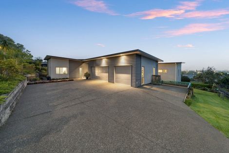 Photo of property in 2 Stonedale Drive, Pukekohe, 2120