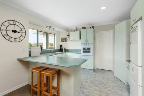 Photo of property in 10 Grevillea Place, Mount Maunganui, 3116