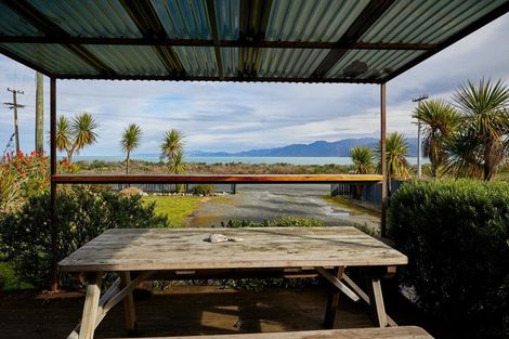 Photo of property in 19 South Bay Parade, South Bay, Kaikoura, 7300