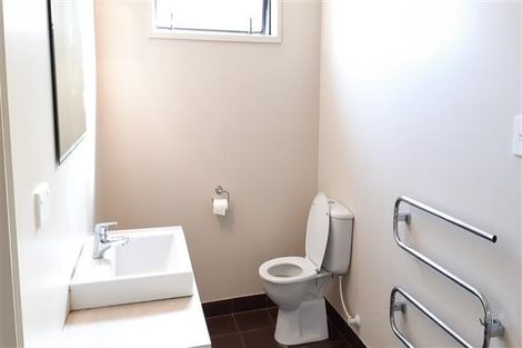 Photo of property in 5 Monet Grove, West Harbour, Auckland, 0618