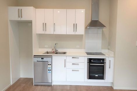 Photo of property in 9/19 Collins Avenue, Tawa, Wellington, 5028