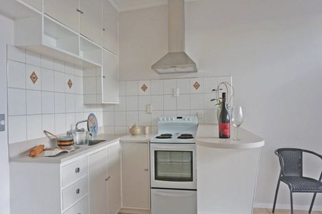 Photo of property in 72f Queen Street West, Levin, 5510