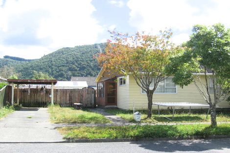 Photo of property in 1/2 Crystal Grove, Birchville, Upper Hutt, 5018