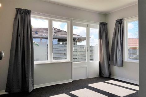 Photo of property in 6 Electra Place, Mangere, Auckland, 2022