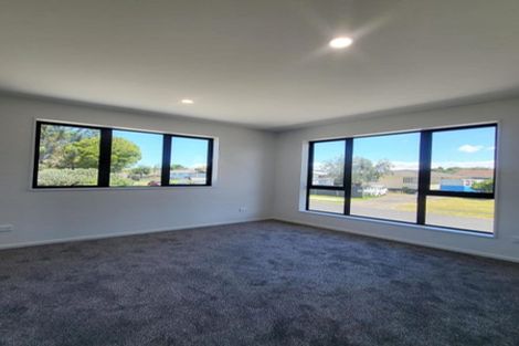 Photo of property in 10d Benton Place, Manurewa, Auckland, 2102