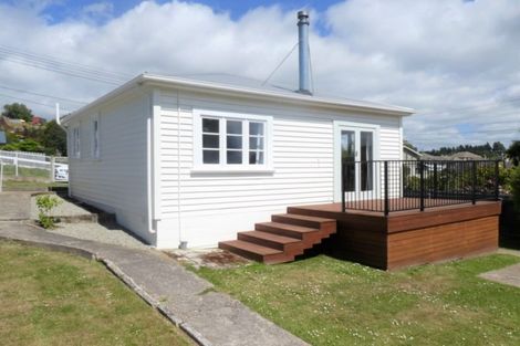 Photo of property in 13 Solway Street, Holmes Hill, Oamaru, 9401