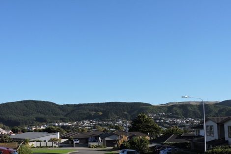 Photo of property in 15 Mervyn Kemp Drive, Tawa, Wellington, 5028