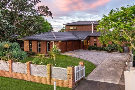 Photo of property in 32 Cockle Bay Road, Cockle Bay, Auckland, 2014
