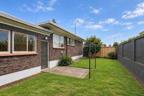 Photo of property in 1/184 Centreway Road, Orewa, 0931