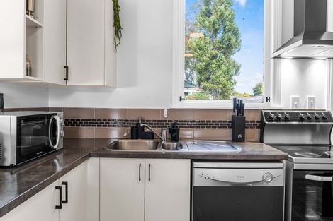 Photo of property in 3/201 Victoria Street, Cambridge, 3434