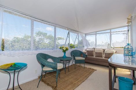 Photo of property in 13 Merida Place, Unsworth Heights, Auckland, 0632