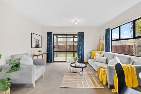 Photo of property in 2/840 Main North Road, Belfast, Christchurch, 8051