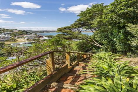 Photo of property in 4 Gordon Road, Plimmerton, Porirua, 5026