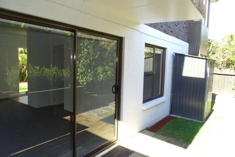 Photo of property in 3/59 Norwood Road, Bayswater, Auckland, 0622