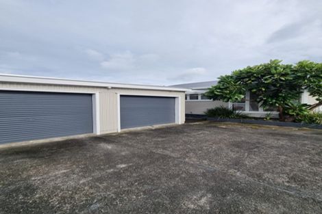 Photo of property in 104 Titirangi Road, New Lynn, Auckland, 0600