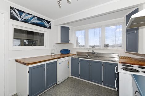 Photo of property in 57 Sherwood Road, Onerahi, Whangarei, 0110