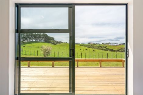 Photo of property in 94 Oaia Road, Muriwai, Waimauku, 0881