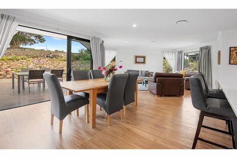 Photo of property in 21 Capstone Place, Te Kamo, Kamo, 0185