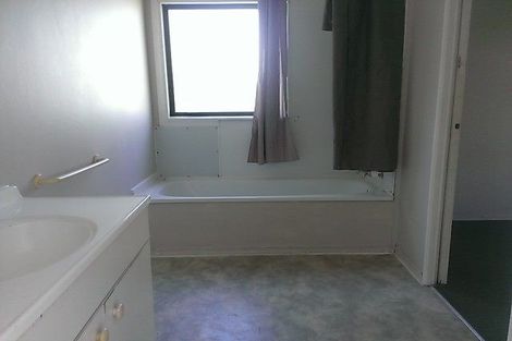 Photo of property in 18a Riserra Drive, Ranui, Auckland, 0612