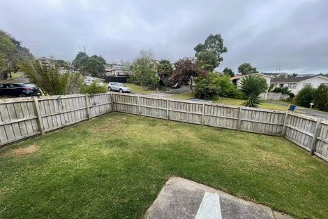 Photo of property in 6 Thalia Place, Totara Vale, Auckland, 0629