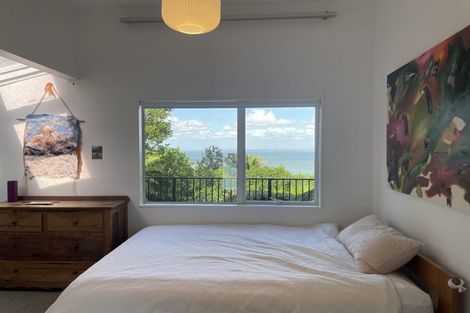 Photo of property in 60 Kauri Point Road, Laingholm, Auckland, 0604