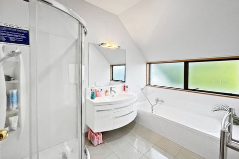 Photo of property in 3 Ryeland Avenue, Ilam, Christchurch, 8041