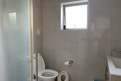 Photo of property in 131 Cascades Road, Pakuranga Heights, Auckland, 2010