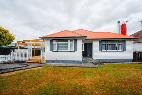 Photo of property in 27 Stanley Street, Levin, 5510